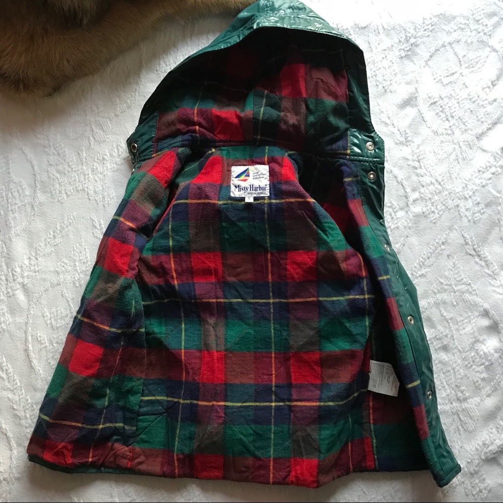 Green rain jacket - Picture 3 of 4